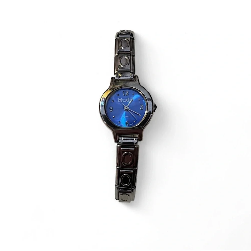 Y2K Mudd Womens Quartz Watch Blue Dial Silver Tone Bracelet Untested vtg 2000s